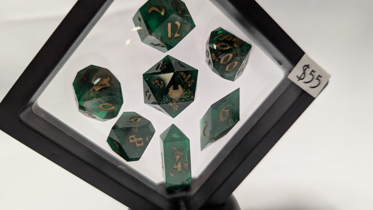 Dicetownn: Hand-crafted Sharp-Edge Resin Dice (Set of 7) - Fangorn