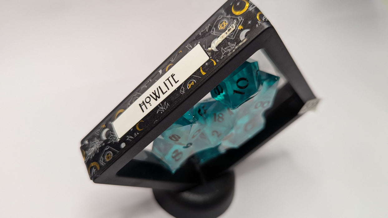 Dicetownn: Hand-crafted Sharp-Edge Resin Dice (Set of 7) - Howlite