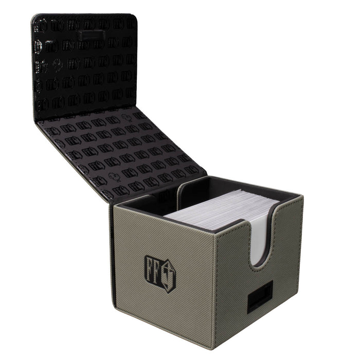 Ultra PRO Magic: The Gathering®—FINAL FANTASY™ Sephiroth, Planet’s Heir Premium Alcove Edge Deck Box (Copy)